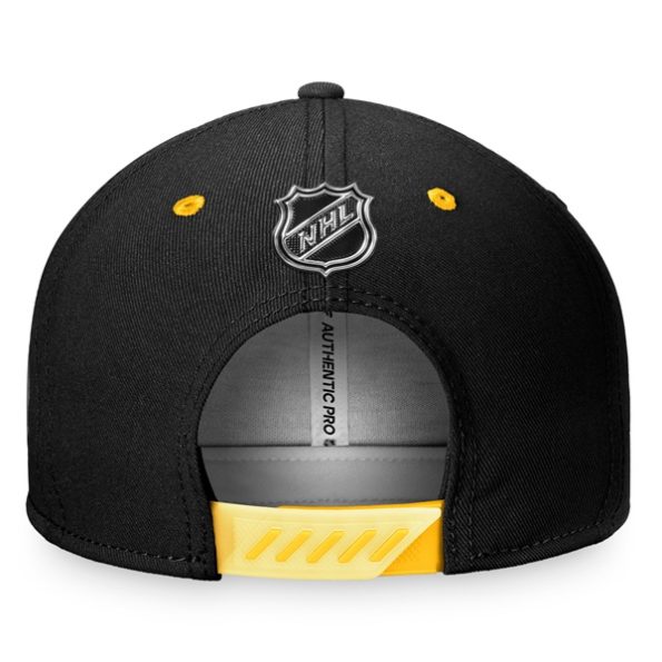 Boston-Bruins-Fanatics-Branded-2022-NHL-Draft-Authentic-Pro-Snapback-Kepsar-SvartGron.5