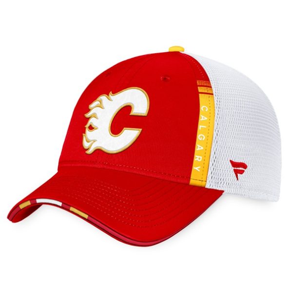 Calgary-Flames-Fanatics-Branded-2022-NHL-Draft-Authentic-Pro-On-Stage-Trucker-Justerbar-Keps-RodVit.4