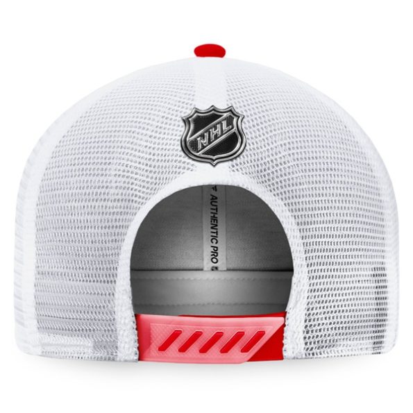 Columbus-Blue-Jackets-2022-NHL-Draft-Authentic-Pro-On-Stage-Trucker-Hat-5