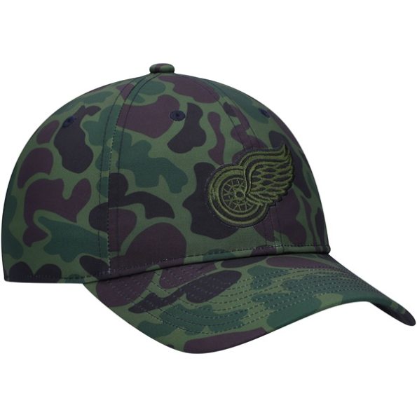 Detroit-Red-Wings-Locker-Room-Slouch-Justerbar-Keps-Camo.4